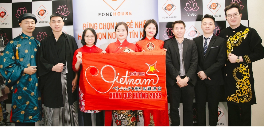 Đại diện Ban Tổ chức chương trình  Đại diện Ban Tổ chức chương trình